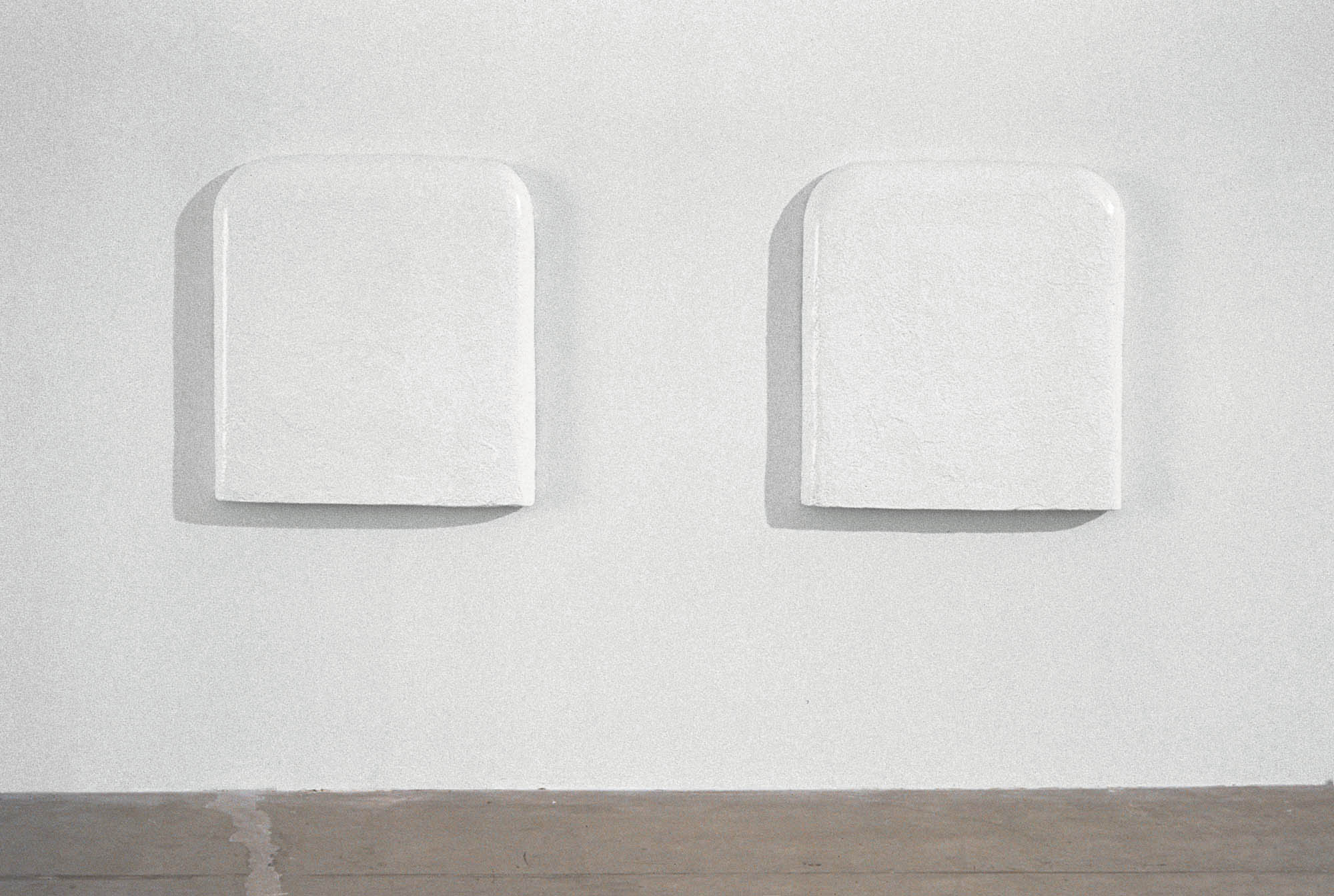 A PAIR OF BASINLESS SINKS, 1986